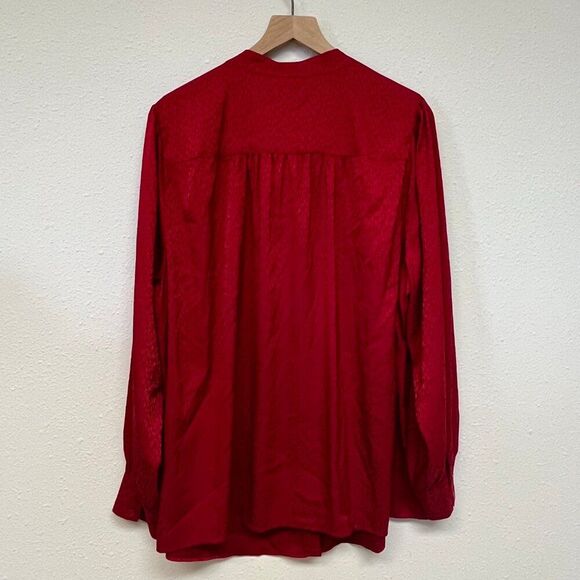 Torrid Red Cheetah Silk-Like Material Blouse - Size 2X - Picture 5 of 5